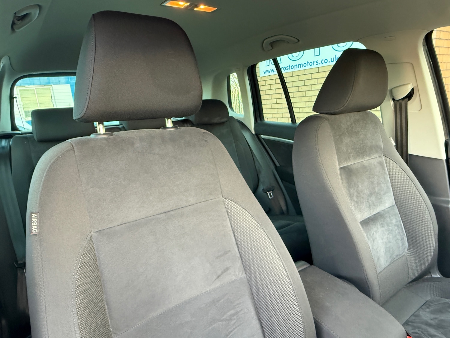 Used Volkswagen Tiguan 2014 for sale - 76881667: Photo 26