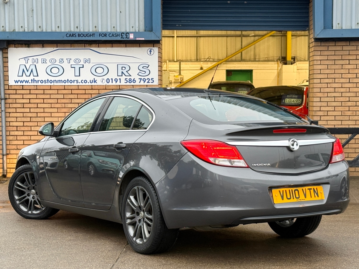 Used Vauxhall Insignia 2010 for sale - 77337707: Photo 3