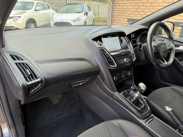 Used Ford Focus 2017 for sale - 76218744: Photo 15