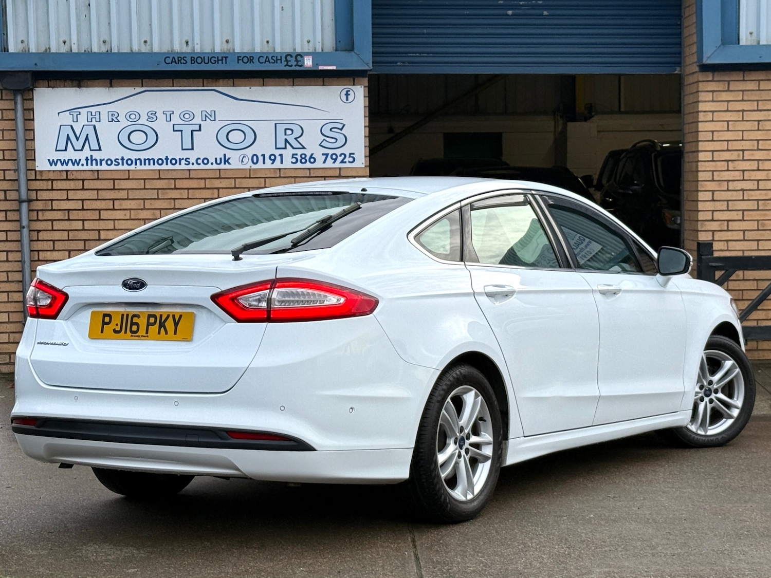 Used Ford Mondeo 2016 for sale - 76565404: Photo 4
