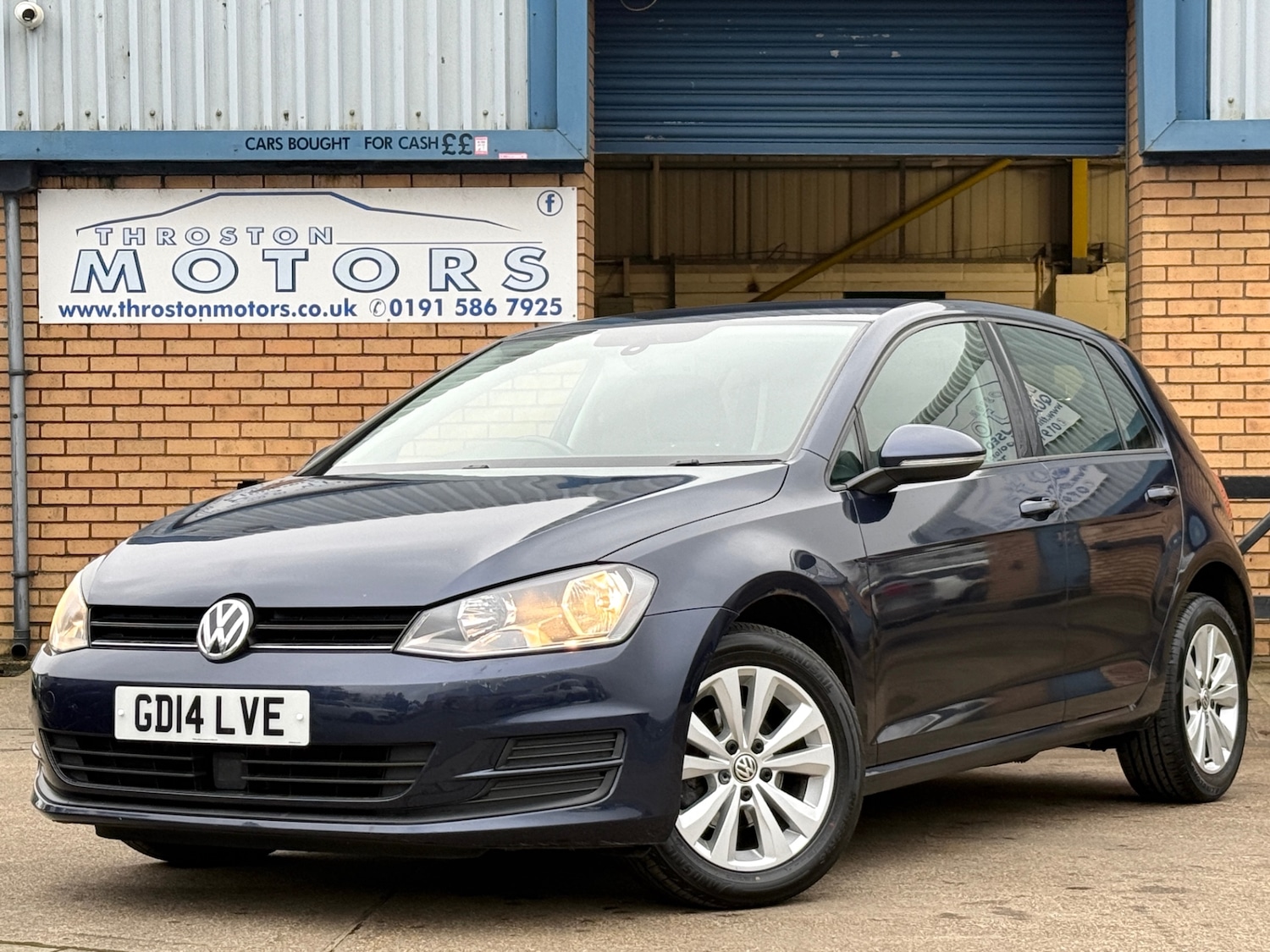 Used Volkswagen Golf 2014 for sale - 77299612: Photo 2