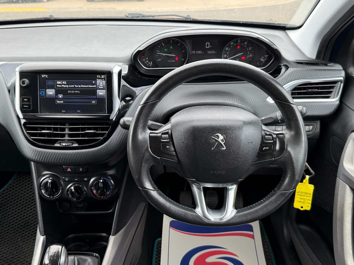 Used Peugeot 2008 2015 for sale - 76193820: Photo 11