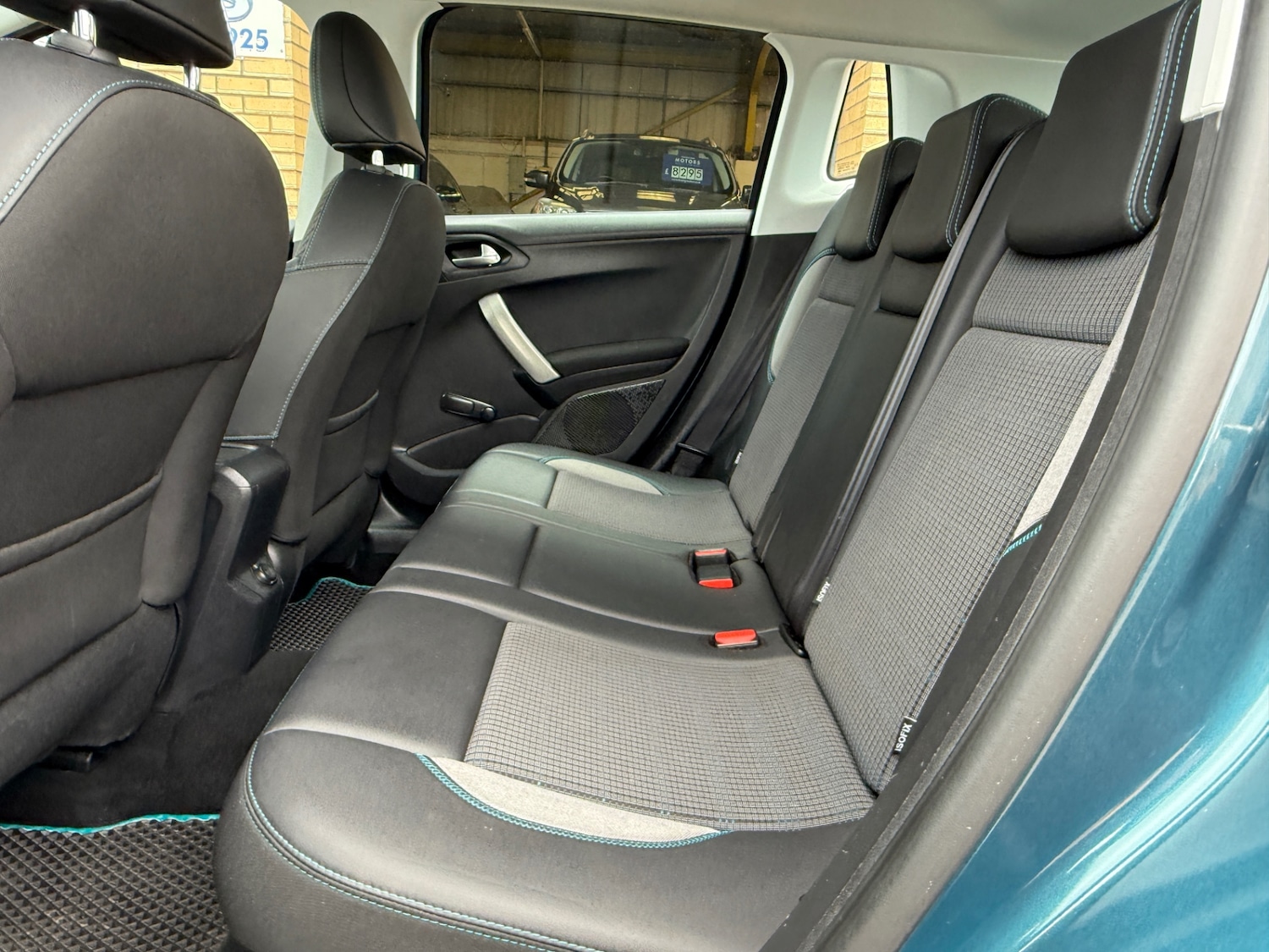 Used Peugeot 2008 2015 for sale - 76193820: Photo 18