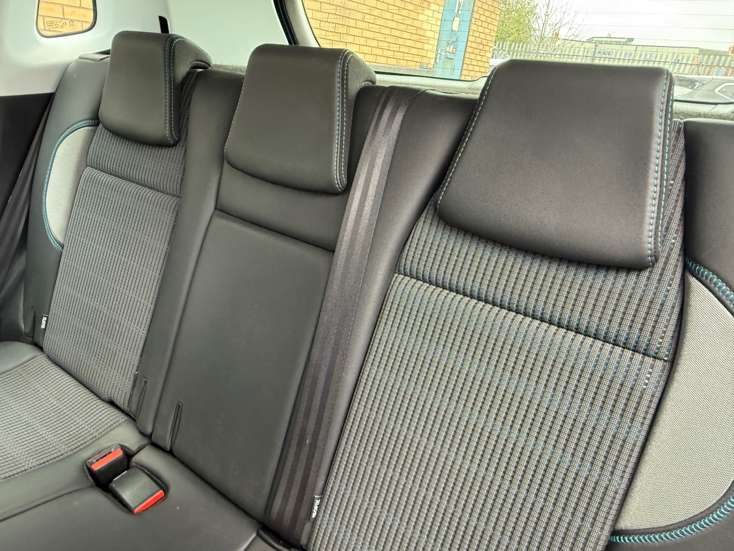 Used Peugeot 2008 2015 for sale - 76193820: Photo 28