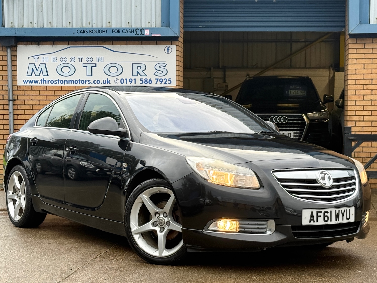 Used Vauxhall Insignia 2011 for sale - 76921961: Photo 1