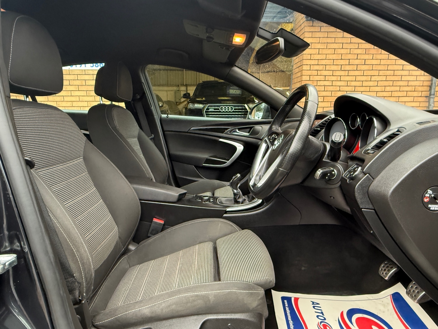 Used Vauxhall Insignia 2011 for sale - 76921961: Photo 17