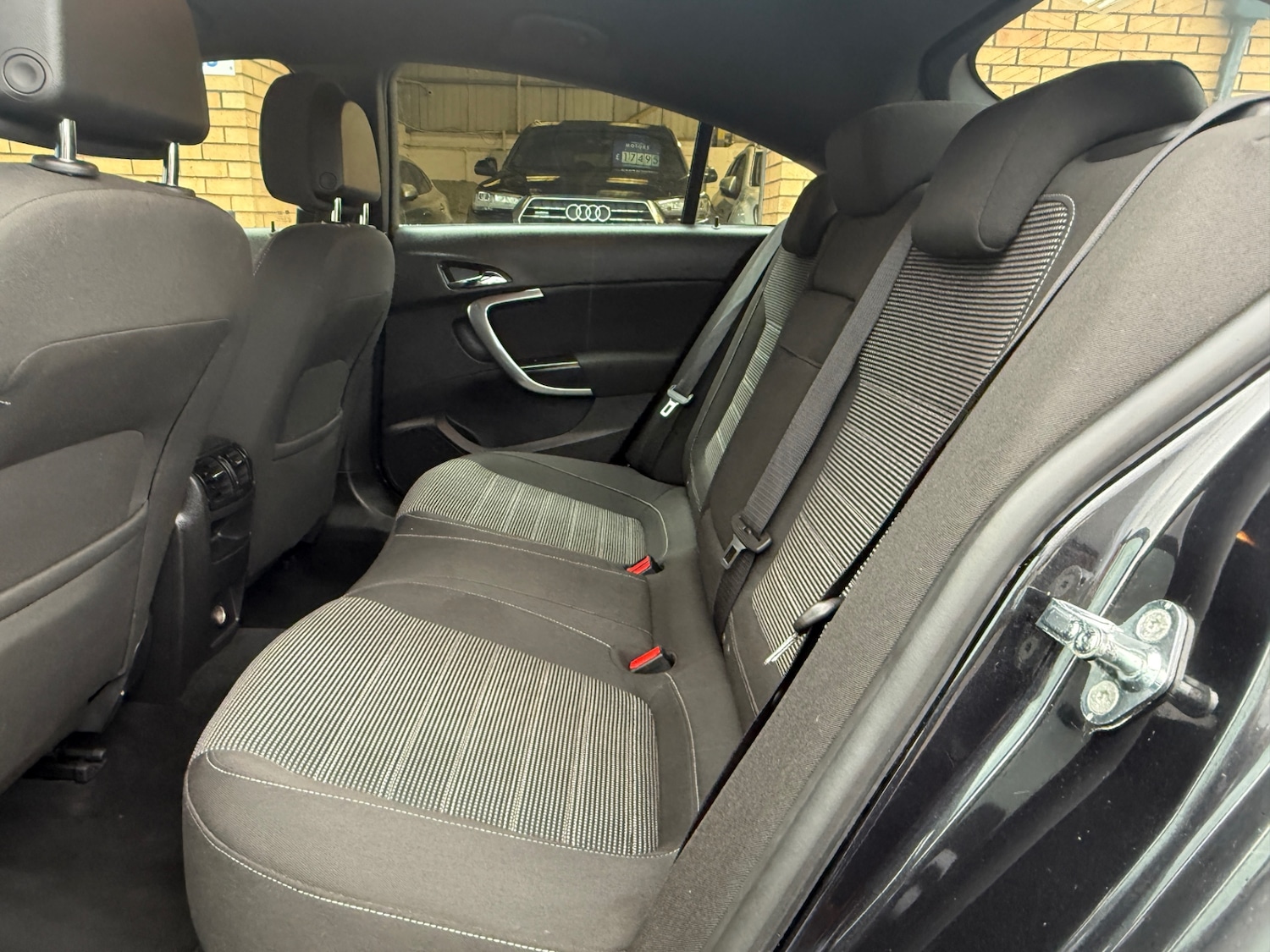 Used Vauxhall Insignia 2011 for sale - 76921961: Photo 18