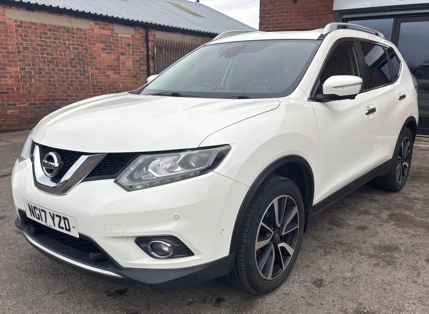 Used Nissan X-Trail 2017 for sale - 77650320: Photo 2