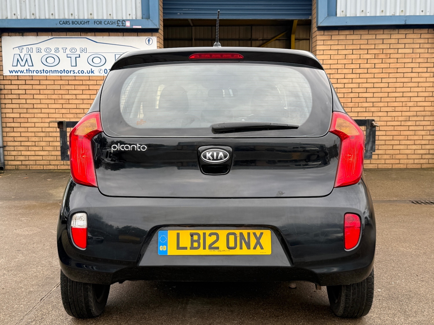 Used Kia Picanto 2012 for sale - 76506258: Photo 8
