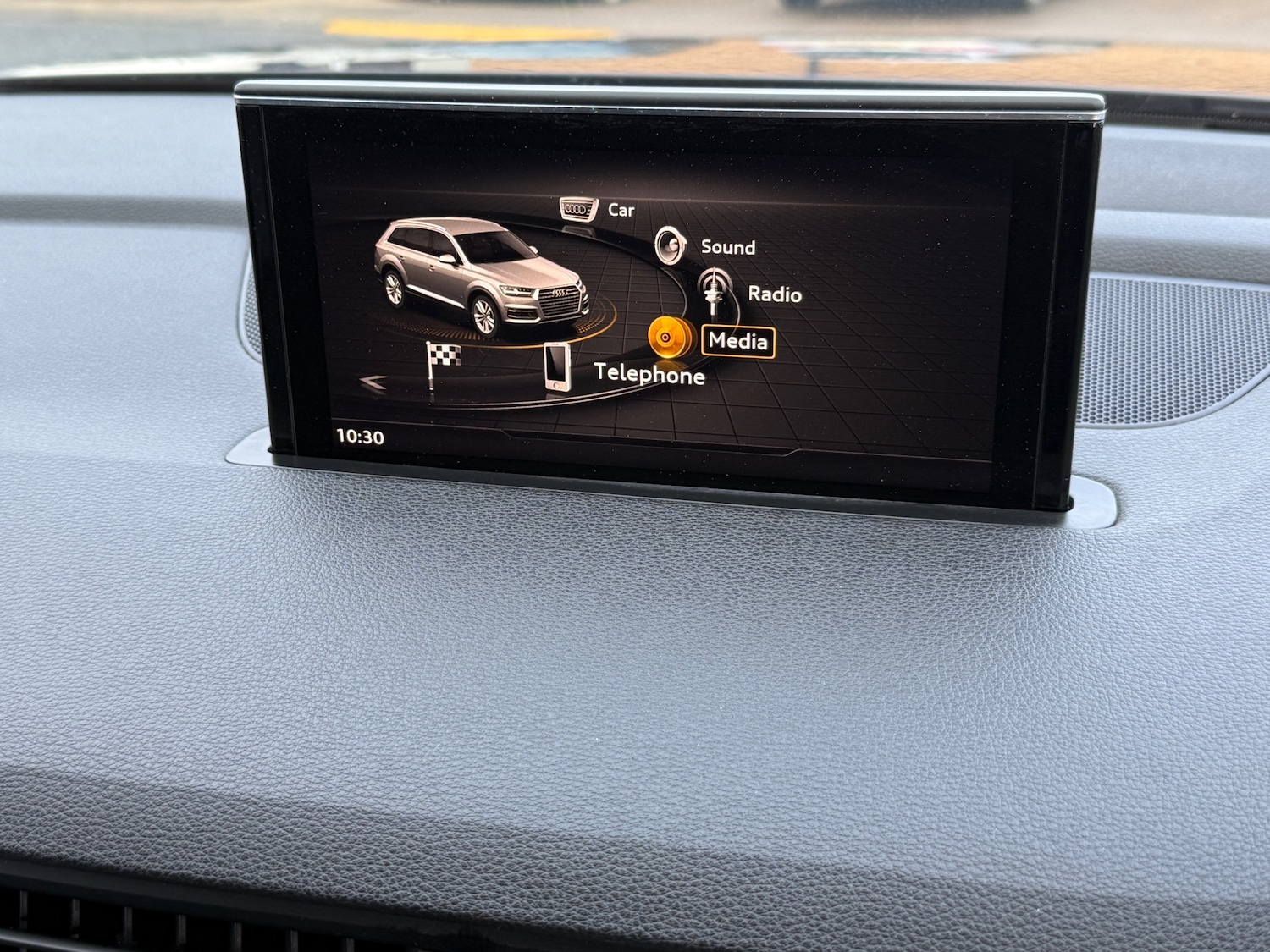 Used Audi Q7 2016 for sale - 76796593: Photo 32