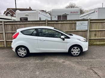 Used Ford Fiesta 2012 for sale - 77896795: Photo