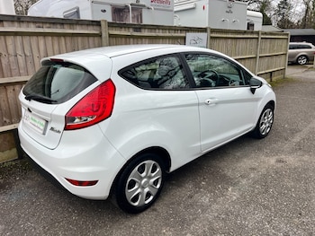 Used Ford Fiesta 2012 for sale - 77896795: Photo