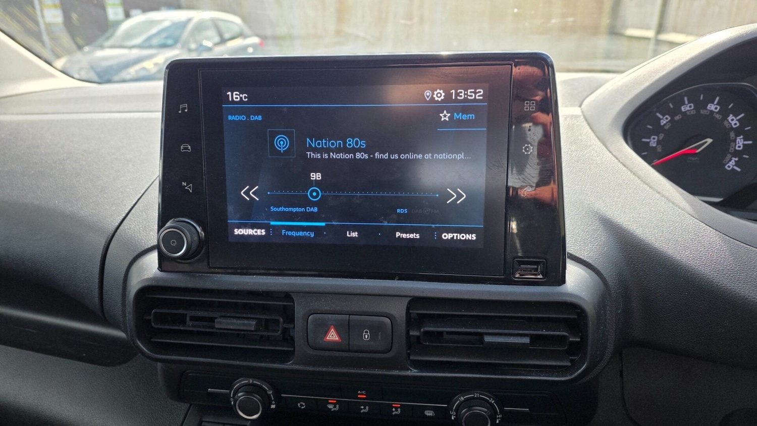 Used Peugeot Partner 2022 for sale - 77818177: Photo 13