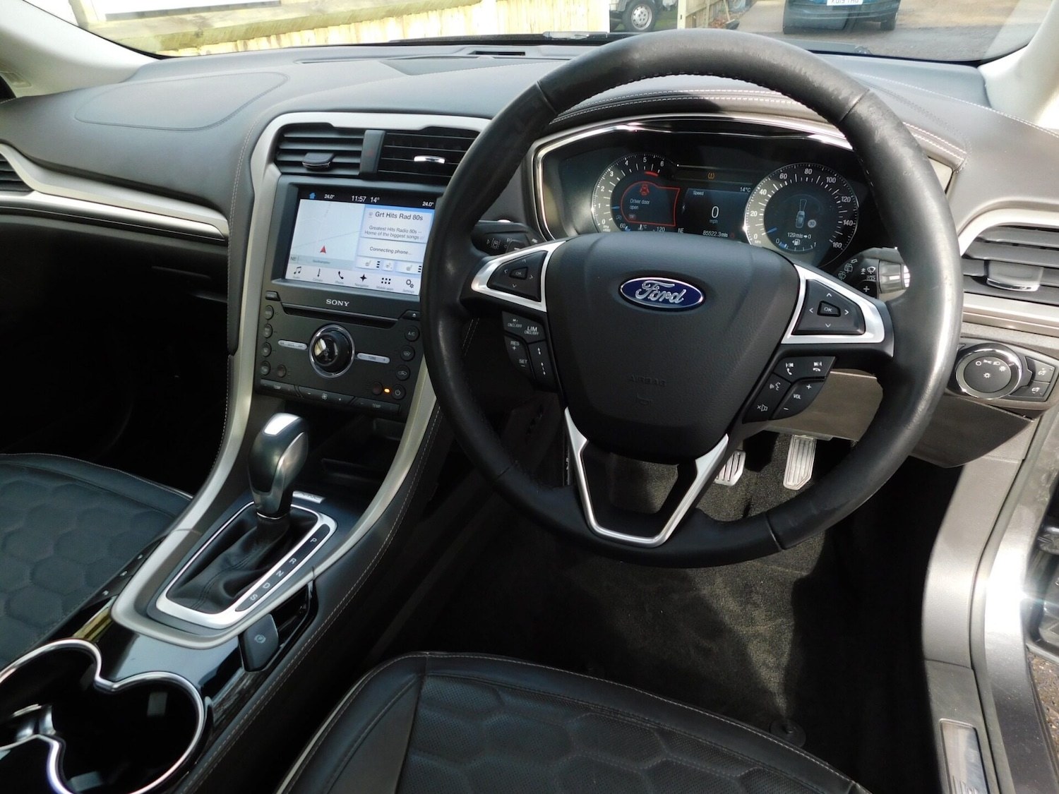 Used Ford Mondeo 2017 for sale - 76589107: Photo 15