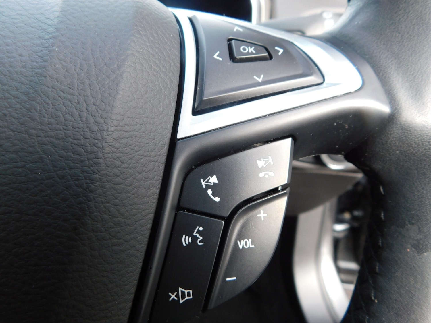 Used Ford Mondeo 2017 for sale - 76589107: Photo 20