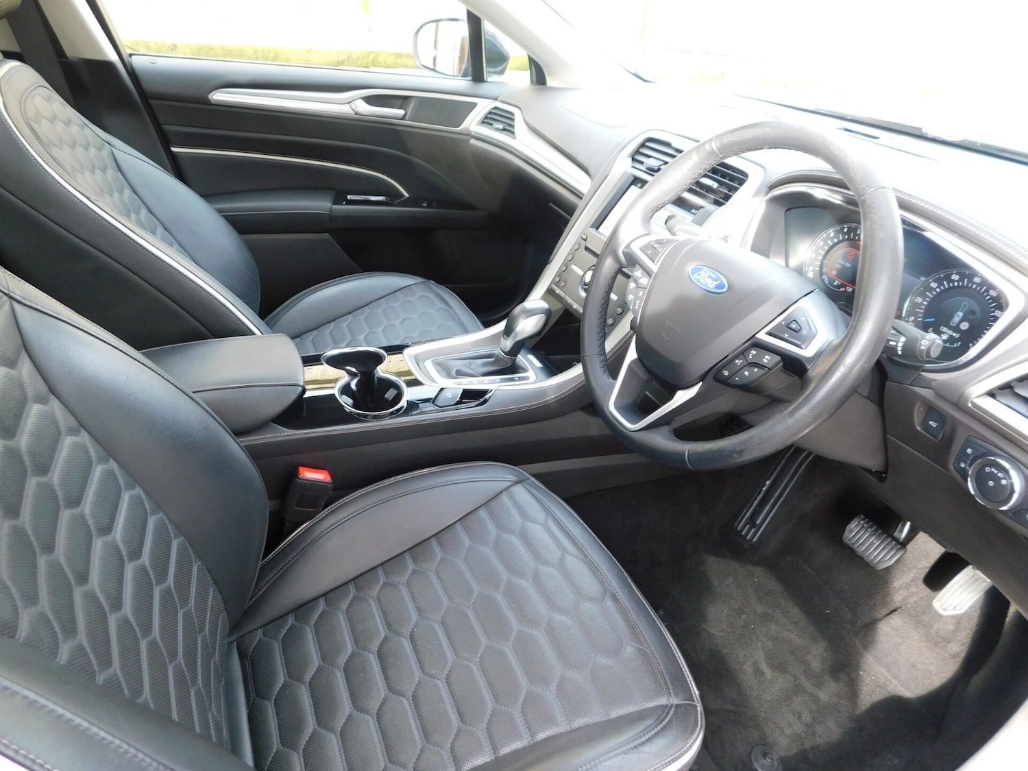 Used Ford Mondeo 2017 for sale - 76589107: Photo 22