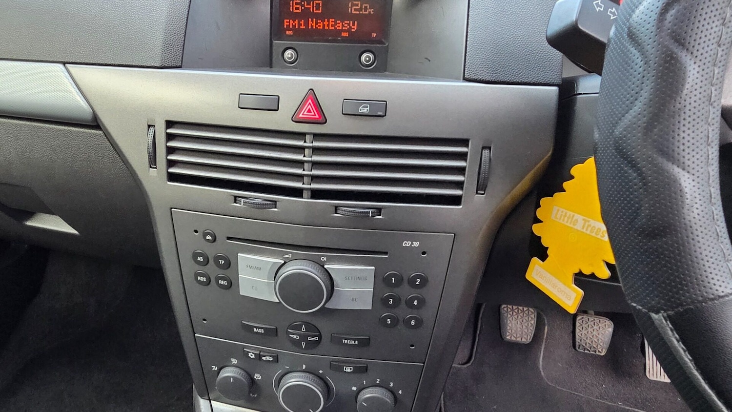 Used Vauxhall Astra 2004 for sale - 77820377: Photo 11