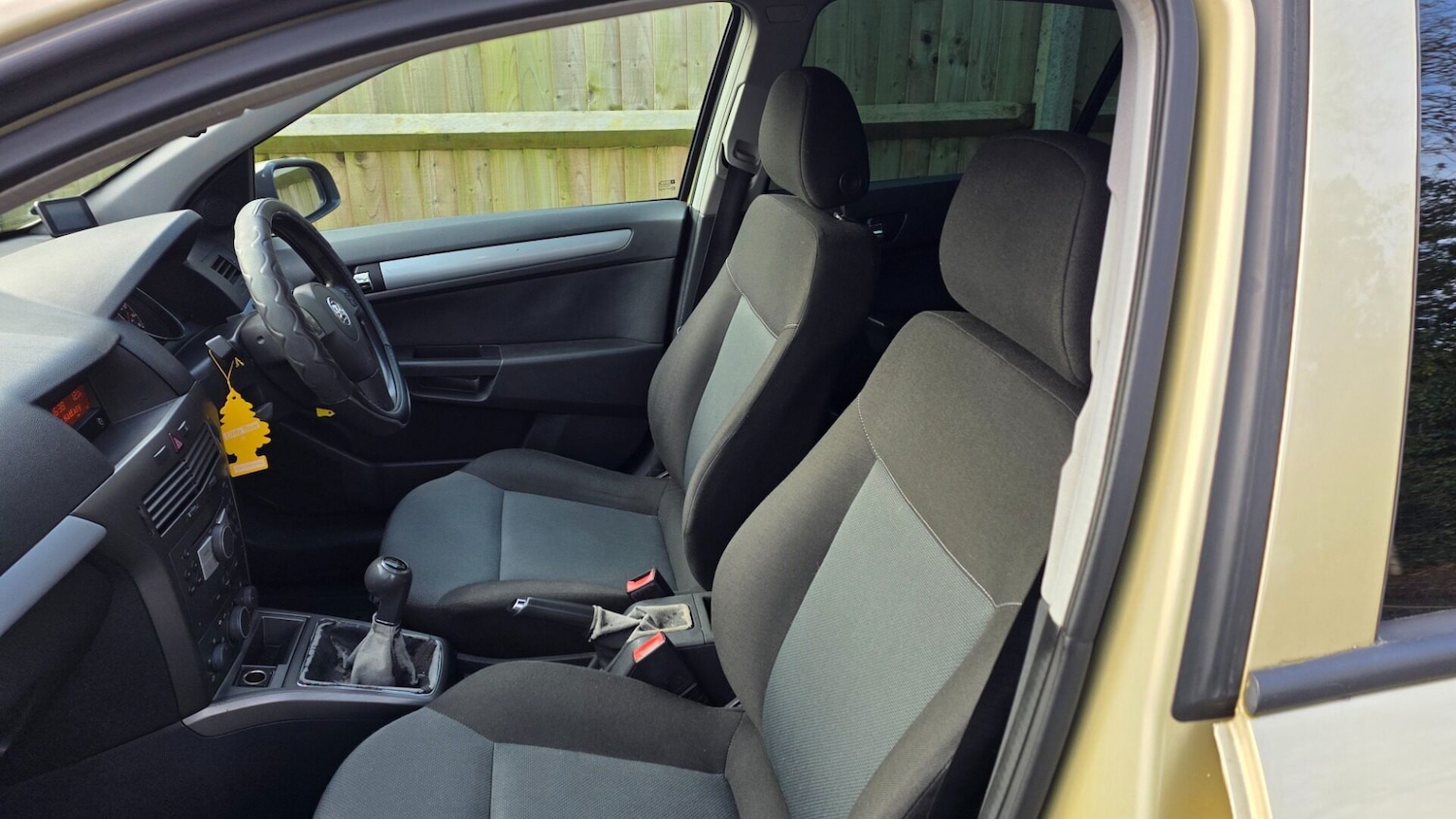 Used Vauxhall Astra 2004 for sale - 77820377: Photo 13