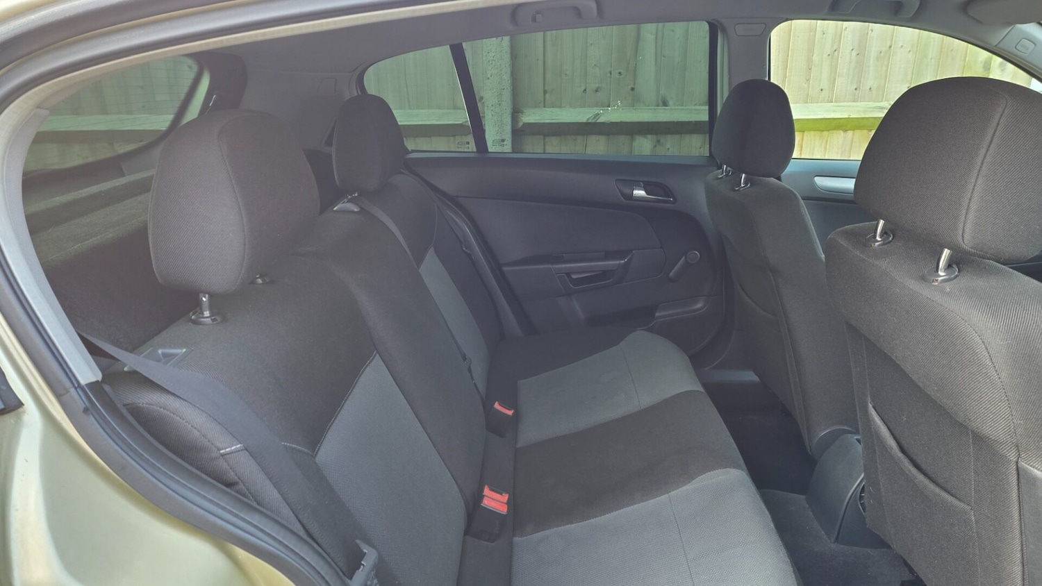 Used Vauxhall Astra 2004 for sale - 77820377: Photo 14