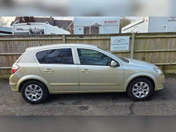 Used Vauxhall Astra 2004 for sale - 77820377: Photo