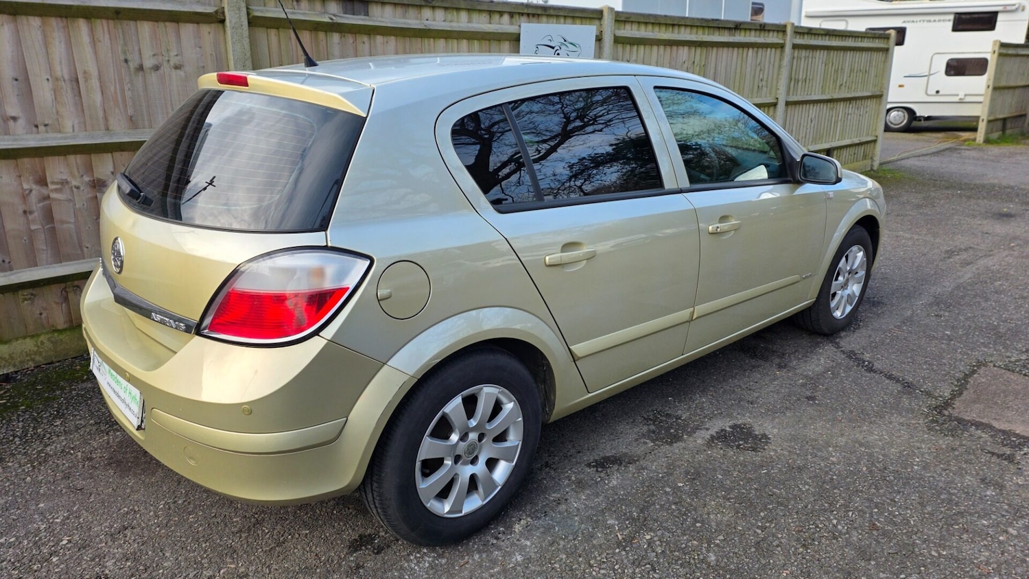 Used Vauxhall Astra 2004 for sale - 77820377: Photo 4