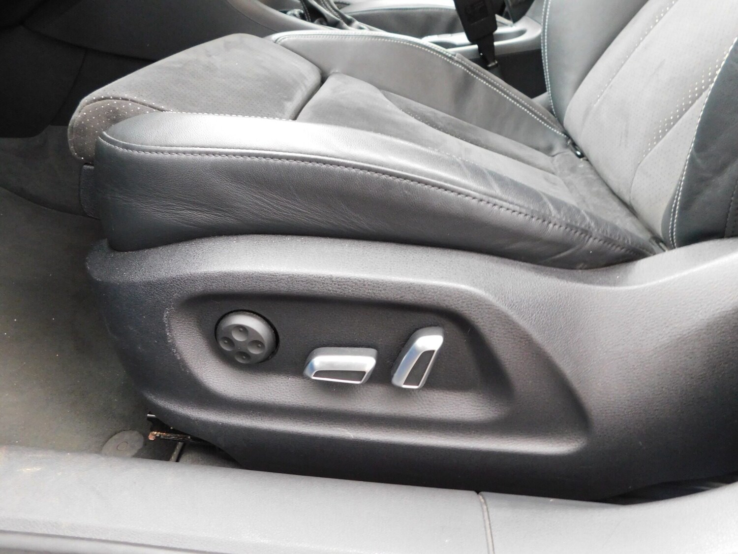 Used Audi Q3 2017 for sale - 76508899: Photo 21