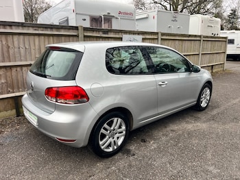 Used Volkswagen Golf 2011 for sale - 77981411: Photo