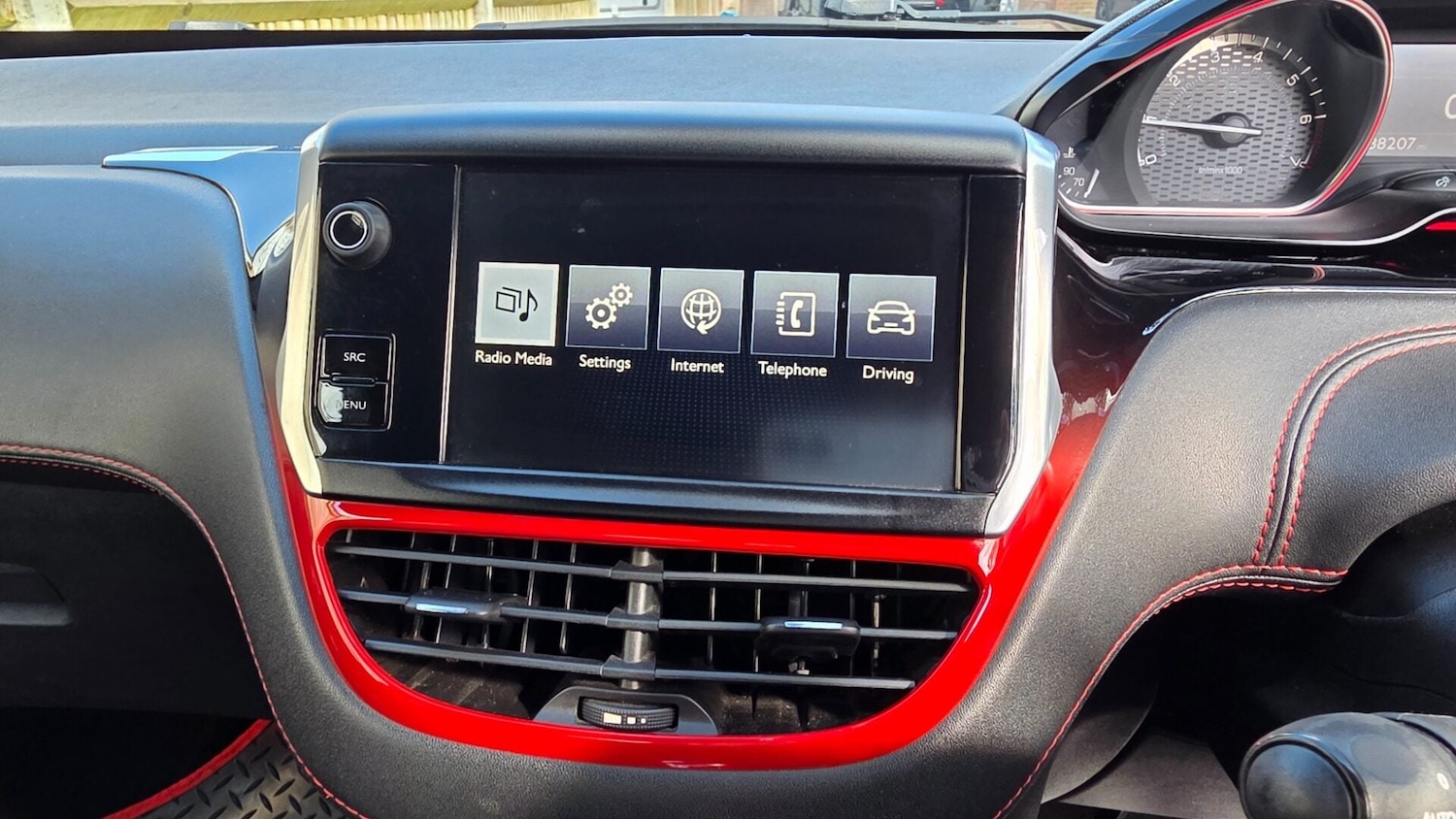 Used Peugeot 208 2015 for sale - 77701990: Photo 11