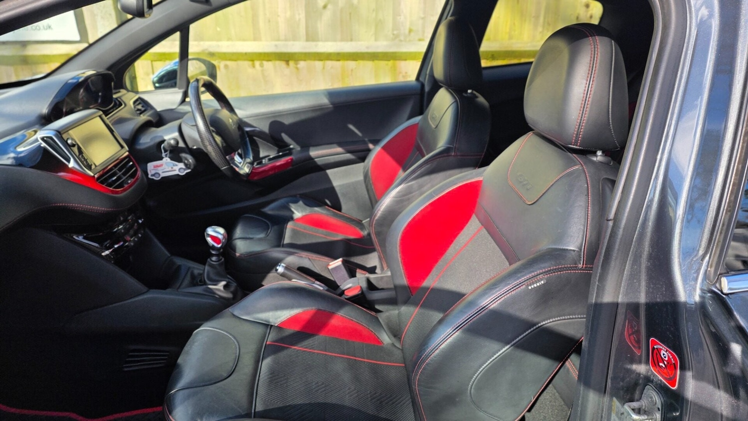 Used Peugeot 208 2015 for sale - 77701990: Photo 15