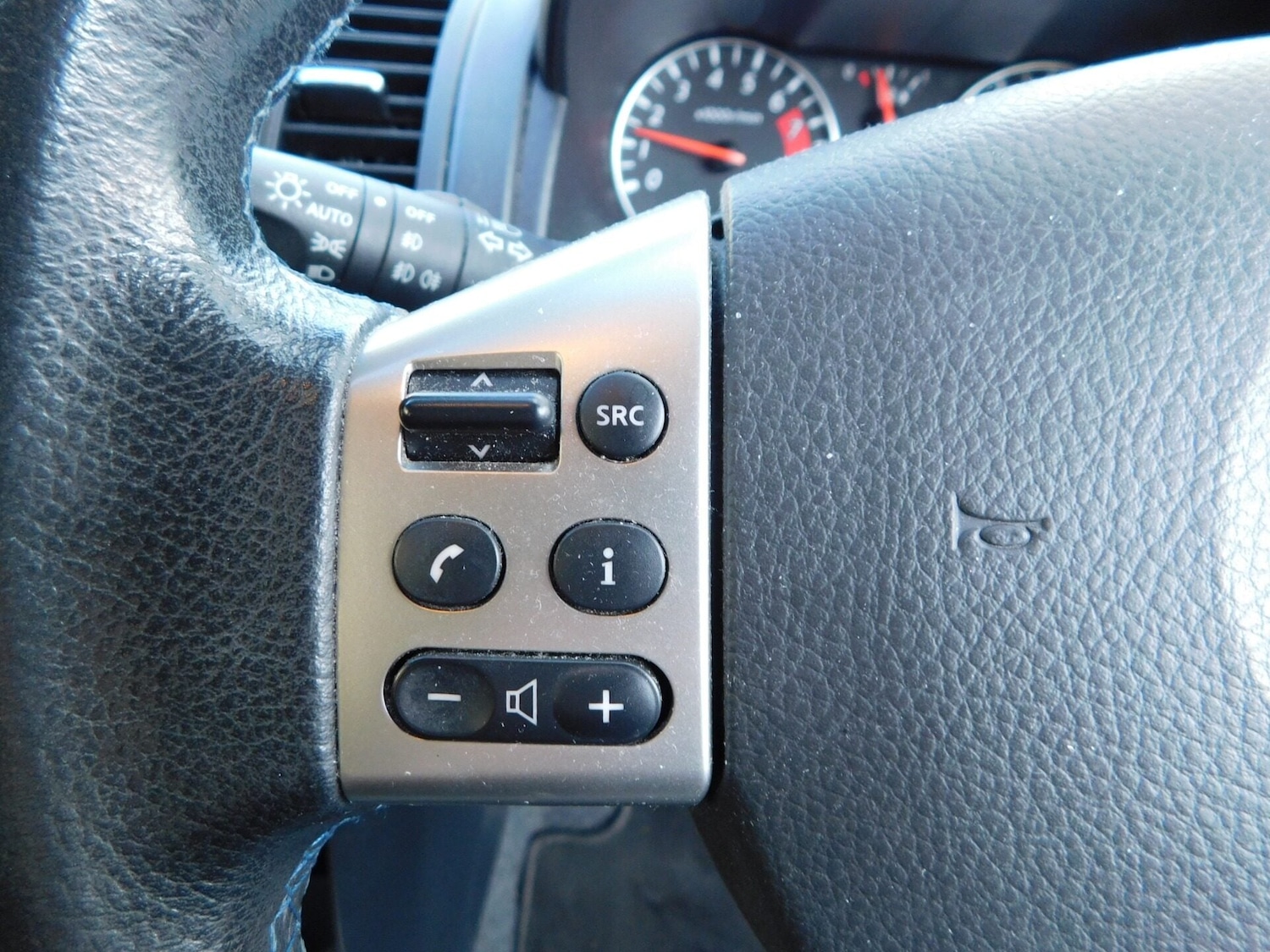 Used Nissan Note 2013 for sale - 77044723: Photo 13