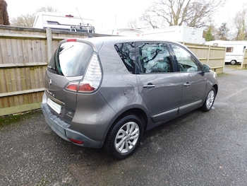 Used Renault Scenic 2015 for sale - 77392659: Photo