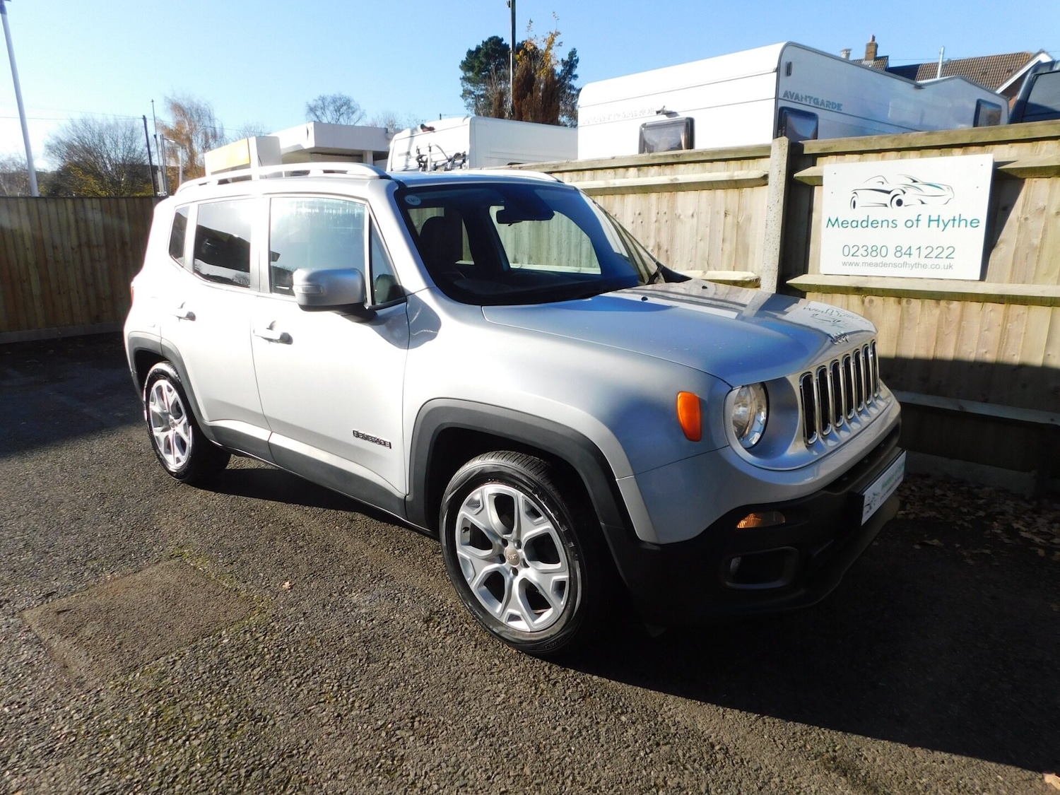 Used Jeep Renegade 2015 for sale - 76682450: Photo 2