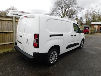 Used Peugeot Partner 2021 for sale - 77379330: Photo