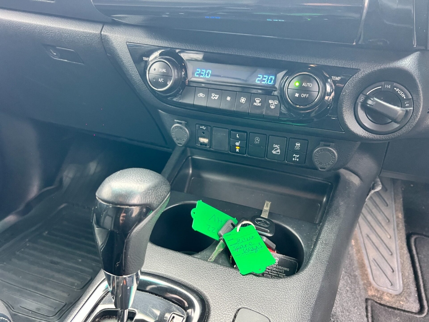 Used Toyota Hilux 2022 for sale - 77915546: Photo 15