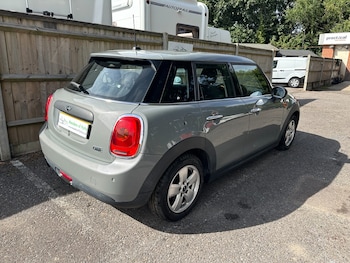 Used MINI Hatch 2017 for sale - 79394897: Photo