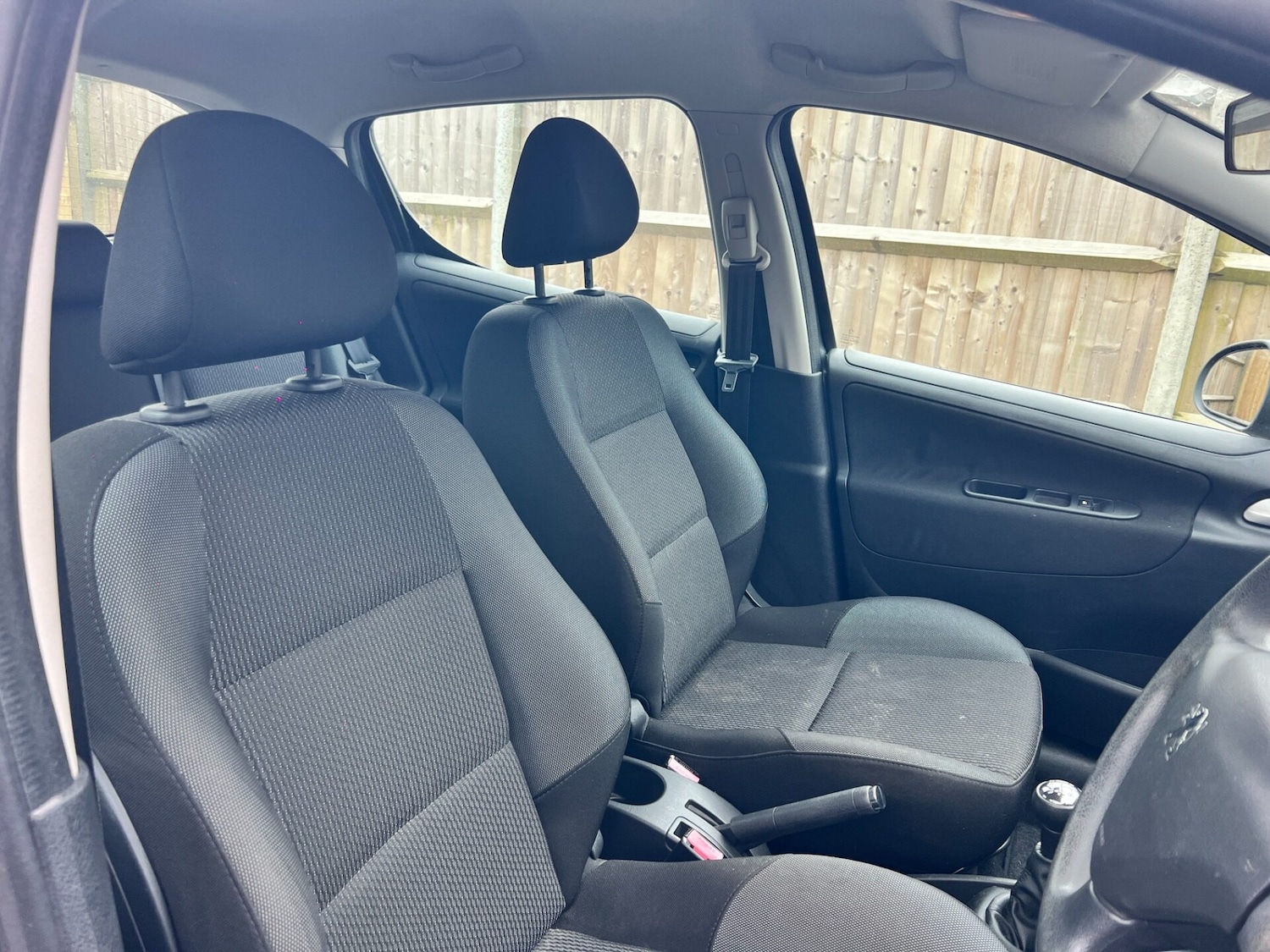 Used Peugeot 207 2010 for sale - 78097946: Photo 11