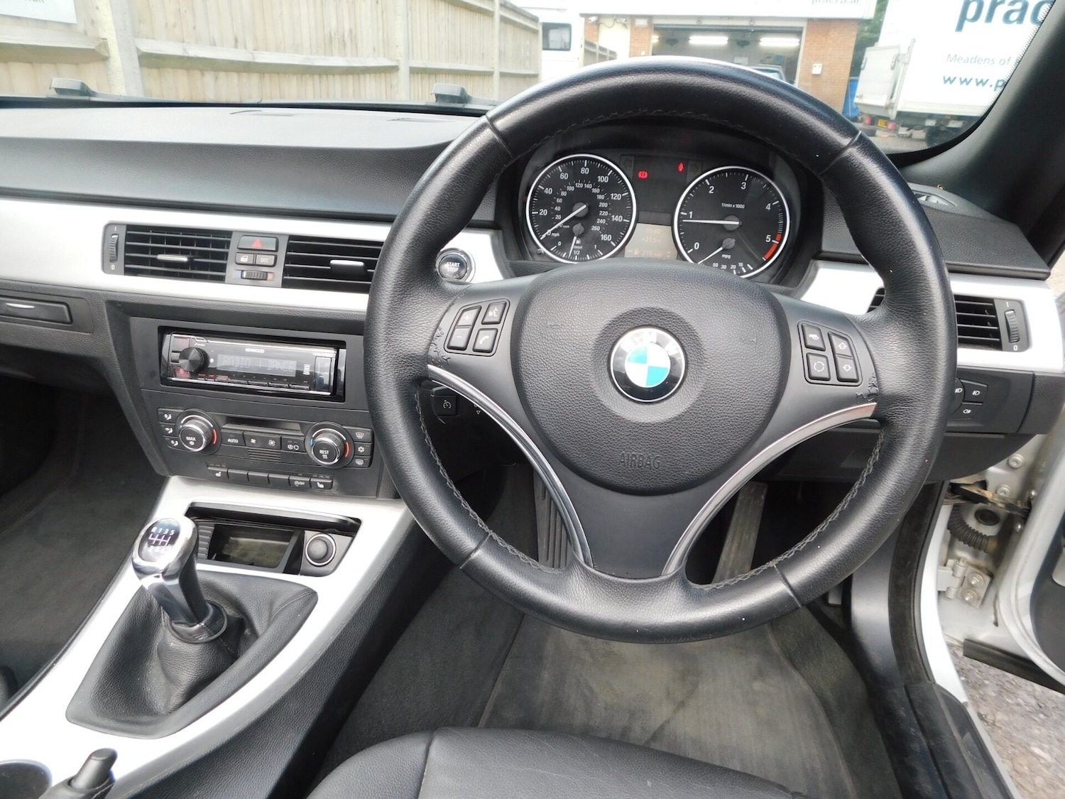 Used BMW 3 Series 2010 for sale - 76330877: Photo 12