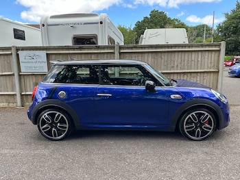 Used MINI Hatch 2018 for sale - 79394900: Photo