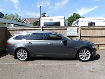 Used Jaguar XF 2018 for sale - 76330861: Photo