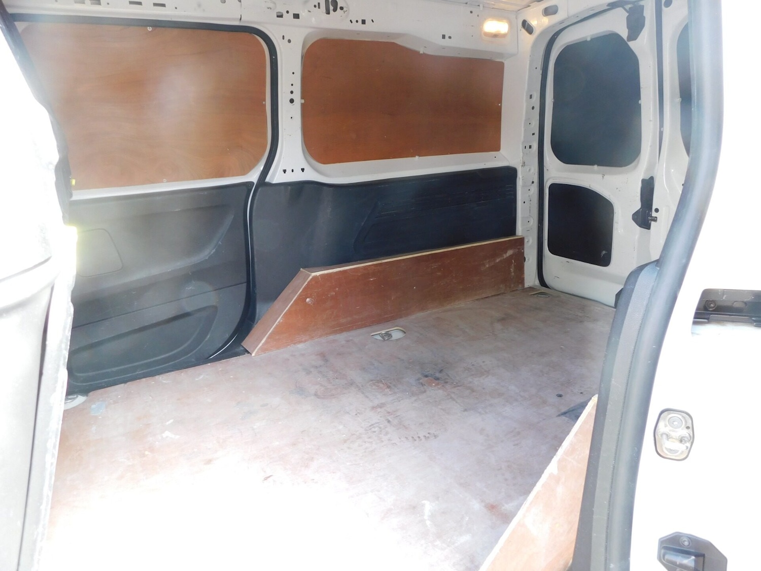 Used Peugeot Partner 2021 for sale - 77220318: Photo 17