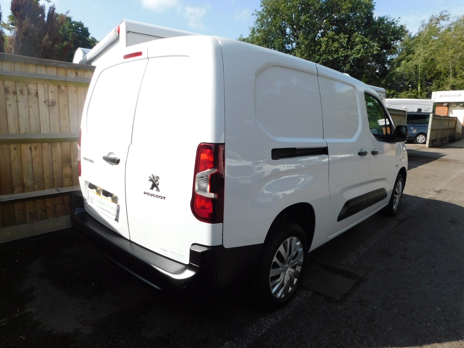 Used Peugeot Partner 2021 for sale - 77220318: Photo 4