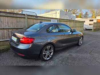 Used BMW 2 Series 2015 for sale - 77719104: Photo