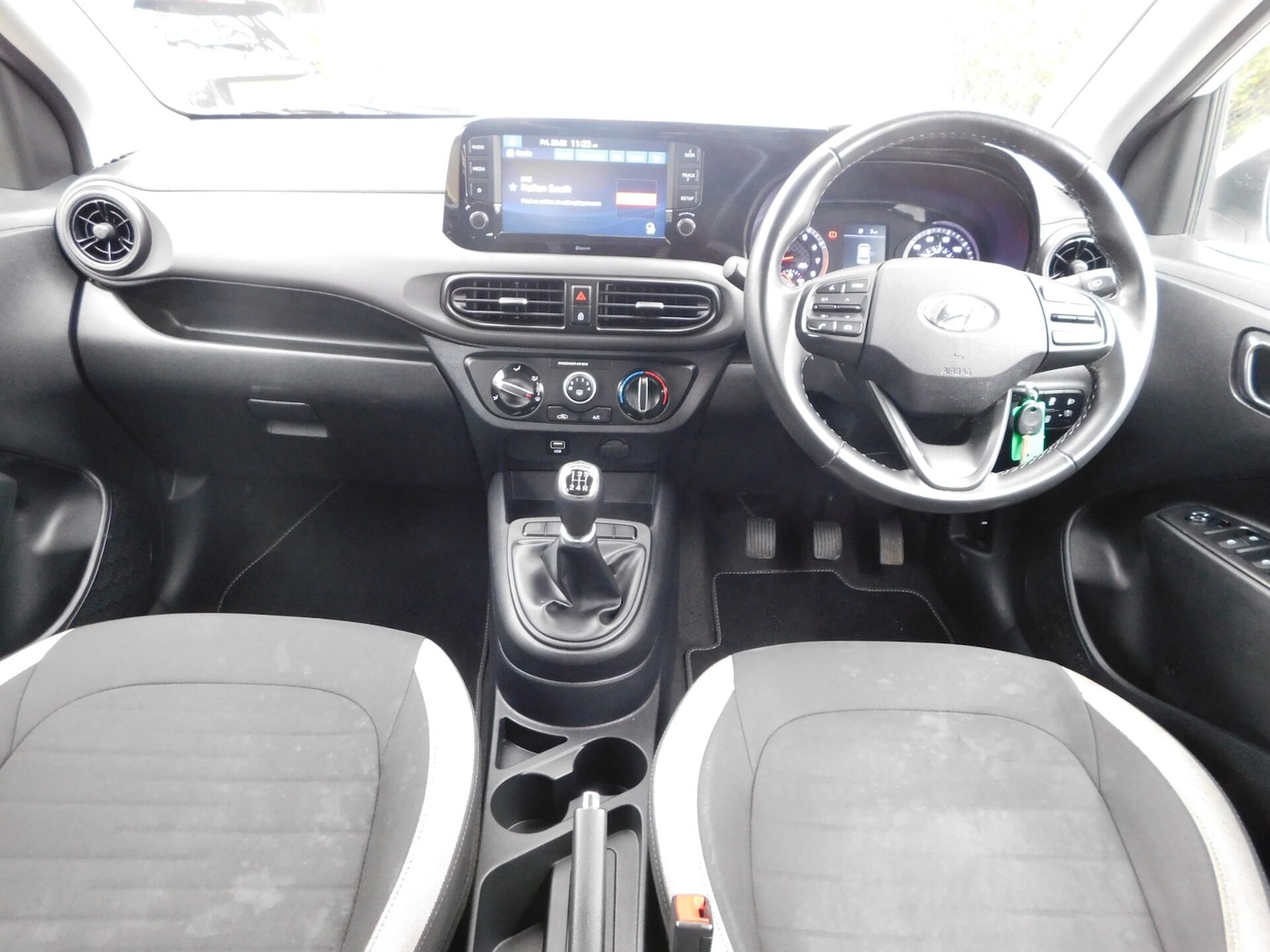 Used Hyundai i10 2021 for sale - 77620730: Photo 14