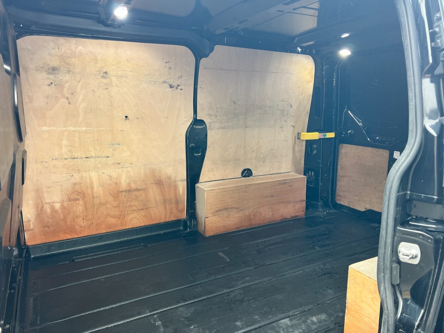 Used Ford Transit Custom 2019 for sale - 77463019: Photo 16