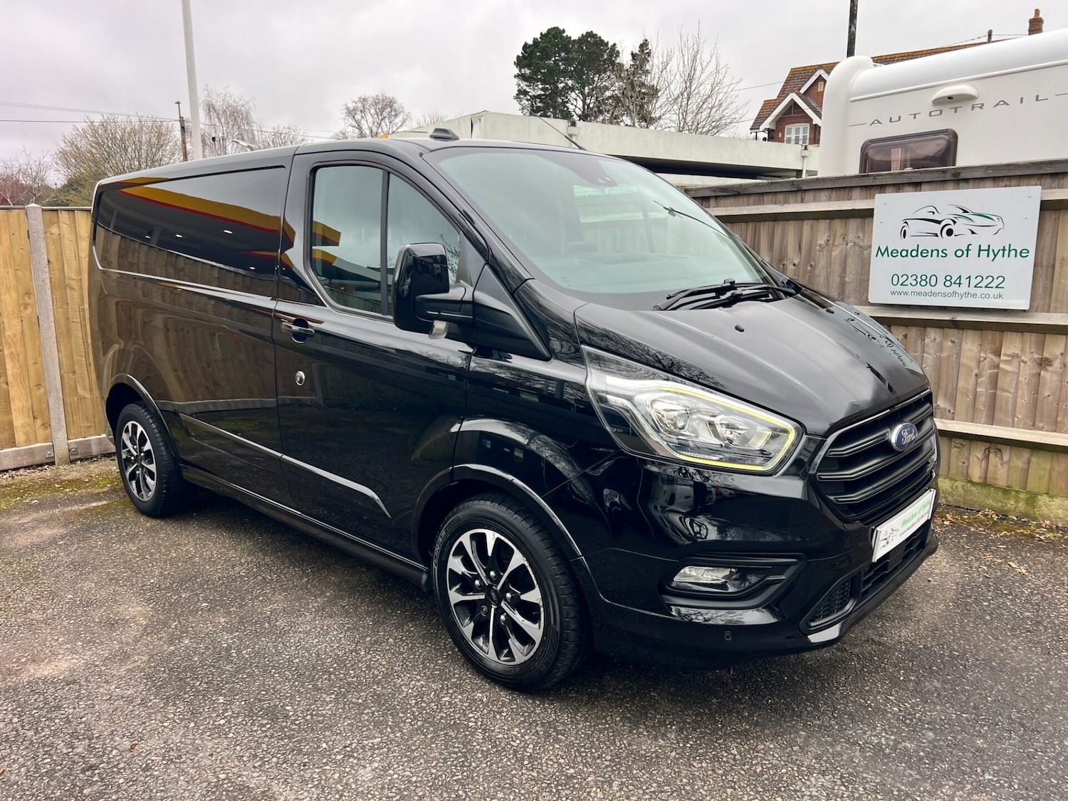 Used Ford Transit Custom 2019 for sale - 77463019: Photo 2
