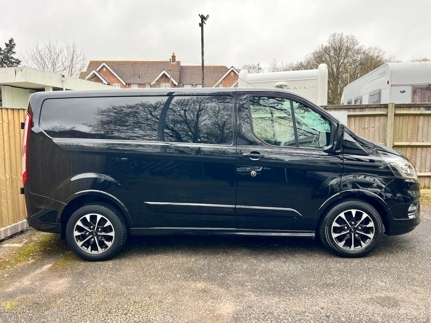 Used Ford Transit Custom 2019 for sale - 77463019: Photo 3