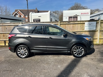 Used Ford Kuga 2016 for sale - 77915548: Photo