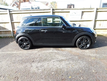 Used MINI Hatch 2015 for sale - 76437139: Photo