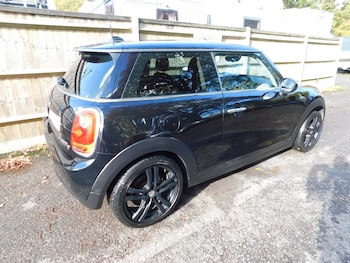 Used MINI Hatch 2015 for sale - 76437139: Photo