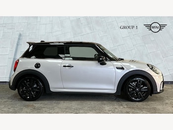 Used MINI Hatch 2022 for sale - 76675007: Photo